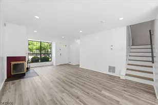 2 Veros Ln, Franklin Township, NJ 08823 - Photo 28