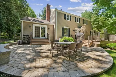 75 Club Dr, New Providence, NJ 07901 - Photo 2