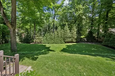 75 Club Dr, New Providence, NJ 07901 - Photo 22