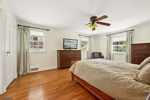 75 Club Dr, New Providence, NJ 07901 - Photo 14