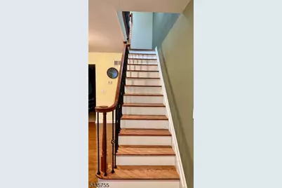 10 Terrace Ave #11, Hasbrouck Heights, NJ 07604 - Photo 8