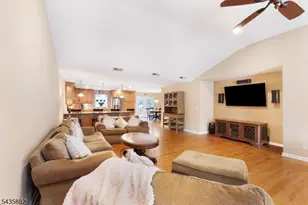 8 Robin Rd, Somerville, NJ 08876 - Photo 4