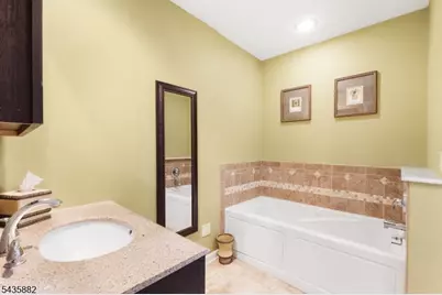 8 Robin Rd, Somerville, NJ 08876 - Photo 12