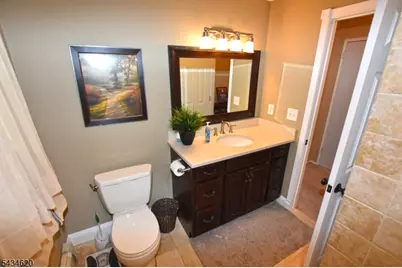 199 North Beverwyck Rd. A- #3, Parsippany, NJ 07034 - Photo 10