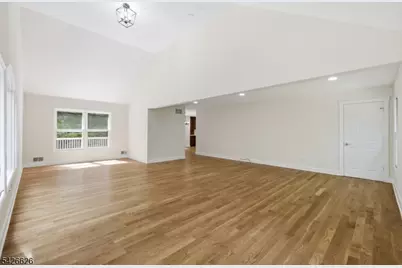 20 Indian Run Rd, Washington Township, NJ 07853 - Photo 26