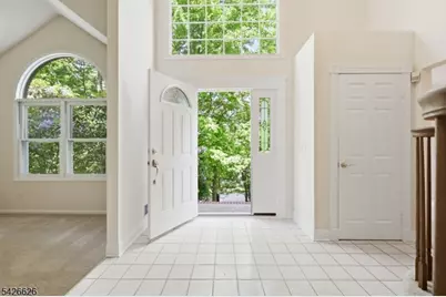 20 Indian Run Rd, Washington Township, NJ 07853 - Photo 4