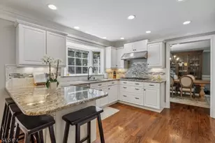 27 Burlington Rd, Berkeley Heights Township, NJ 07974 - Photo 6