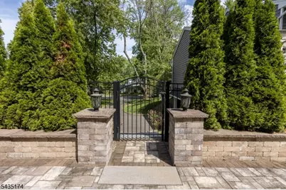 27 Burlington Rd, Berkeley Heights Township, NJ 07974 - Photo 26