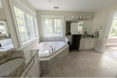 27 Burlington Rd, Berkeley Heights Township, NJ 07974 - Photo 30