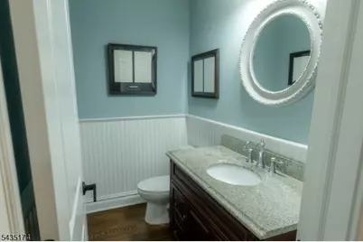27 Burlington Rd, Berkeley Heights Township, NJ 07974 - Photo 10