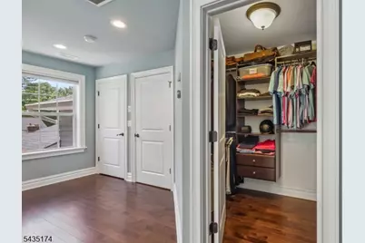 27 Burlington Rd, Berkeley Heights Township, NJ 07974 - Photo 14