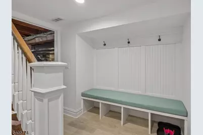 27 Burlington Rd, Berkeley Heights Township, NJ 07974 - Photo 34