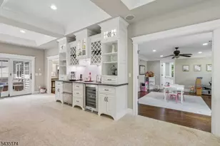 27 Burlington Rd, Berkeley Heights Township, NJ 07974 - Photo 12