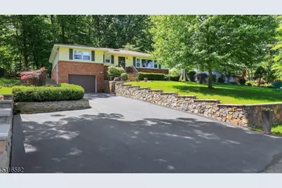 5 Johanna Ln, Watchung, NJ 07069 - Photo 1