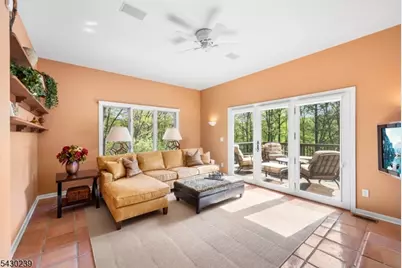 7 Heath Dr, Chester, NJ 07930 - Photo 10