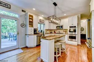302 Kelly Dr, Branchburg Township, NJ 08853 - Photo 14