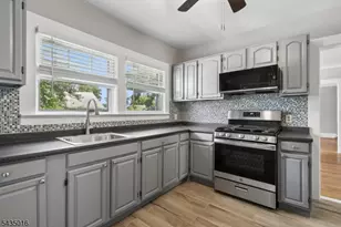 26 Howe Ave, Montclair, NJ 07042 - Photo 14