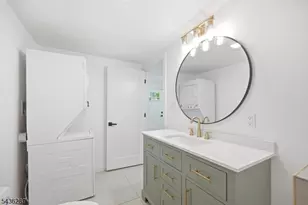 222 Main St, Newton, NJ 07860 - Photo 16