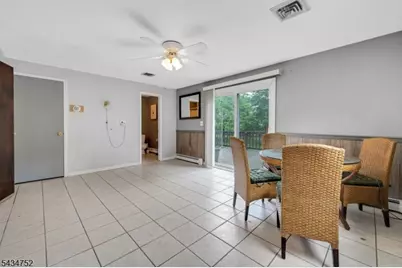 185 Ratzer Rd, Wayne, NJ 07470 - Photo 8
