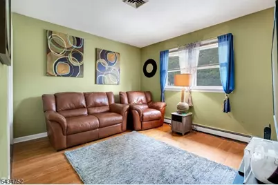 185 Ratzer Rd, Wayne, NJ 07470 - Photo 22