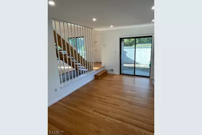 73 Linda Ln, Edison, NJ 08820 - Photo 14