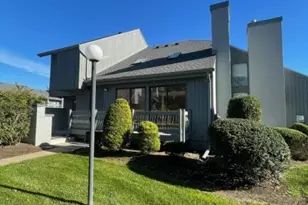 73 Linda Ln, Edison, NJ 08820 - Photo 2