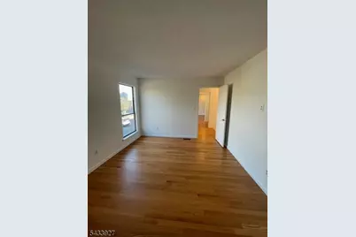 73 Linda Ln, Edison, NJ 08820 - Photo 40