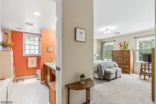 8 Quartz Ln, Paterson, NJ 07501 - Photo 10