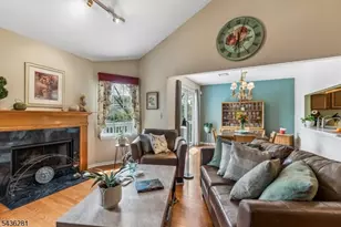 8 Quartz Ln, Paterson, NJ 07501 - Photo 6