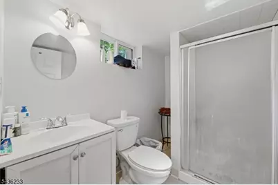 285 W Hudson Ave, Englewood, NJ 07631 - Photo 28