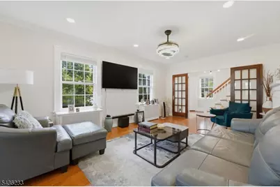 285 W Hudson Ave, Englewood, NJ 07631 - Photo 6