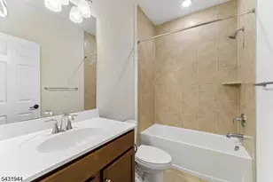 1 Haralson Ct, Livingston Twp., NJ 07039 - Photo 20