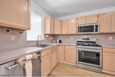 4 Woodmont Dr, Randolph Township, NJ 07869 - Photo 6
