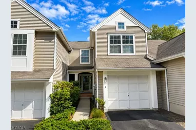 4 Woodmont Dr, Randolph Township, NJ 07869 - Photo 2