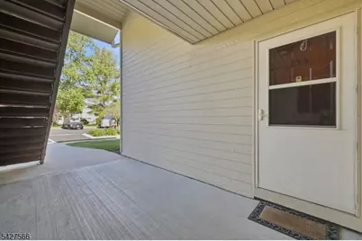 195 English Pl, Bernards Township, NJ 07920 - Photo 6