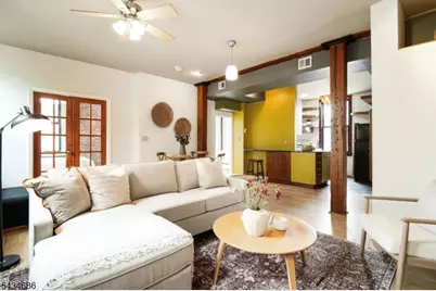 54-60 McWhorter St #207, Newark, NJ 07105 - Photo 4