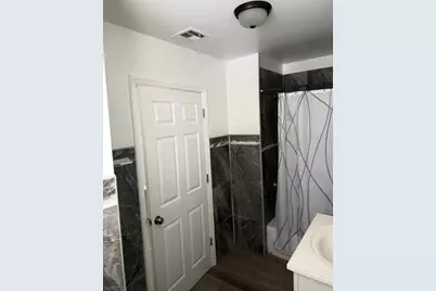 50 Stuyvesant Ave, Lyndhurst Township, NJ 07071 - Photo 8