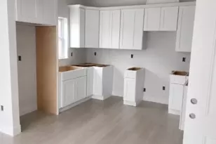 14 Cliff St, Newark, NJ 07106 - Photo 4