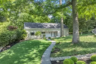 17 Hilltop Terrace, Red Bank, NJ 07701 - Photo 2