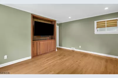 17 Hilltop Ter, Red Bank, NJ 07701 - Photo 14