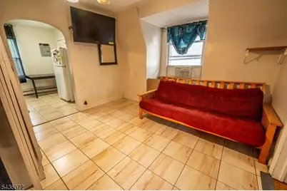 352 N 7th St, Newark, NJ 07107 - Photo 6
