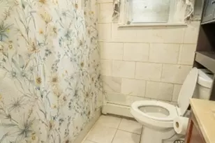 352 N 7th St, Newark, NJ 07107 - Photo 22
