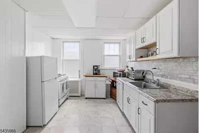 73 Curie Ave, Clifton, NJ 07011 - Photo 18