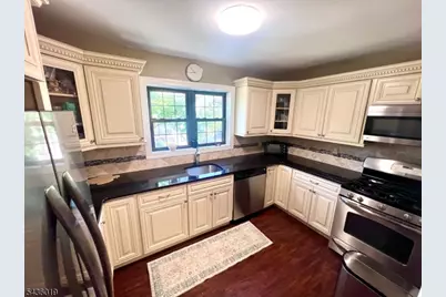 181 Long Hill Rd #A7, Little Falls Township, NJ 07424 - Photo 4