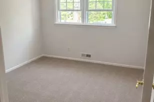 100 Fawn Ridge Dr, Long Hill Township, NJ 07946 - Photo 6