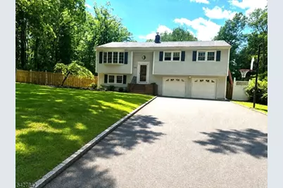 100 Fawn Ridge Dr, Long Hill Township, NJ 07946 - Photo 1
