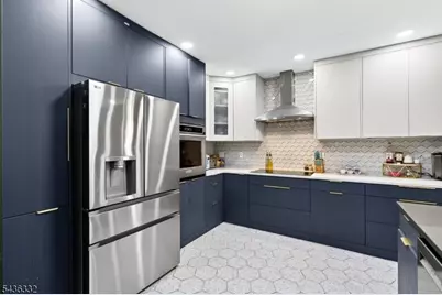 1326 Chetwynd Ave, Plainfield City, NJ 07060 - Photo 2