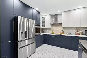 1326 Chetwynd Ave, Plainfield City, NJ 07060 - Photo 2