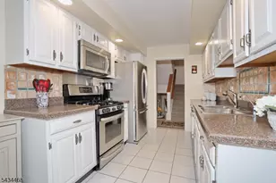164 Winchester Ct, Washington Township, NJ 07676 - Photo 12