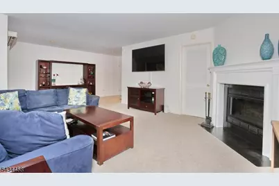 164 Winchester Ct, Washington Township, NJ 07676 - Photo 6